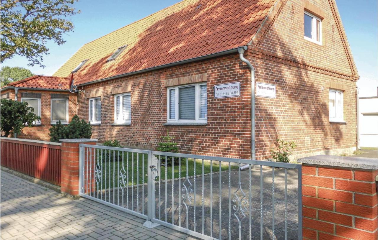 2 Bedroom Gorgeous Apartment In Luebtheen-Garlitz 외부 사진