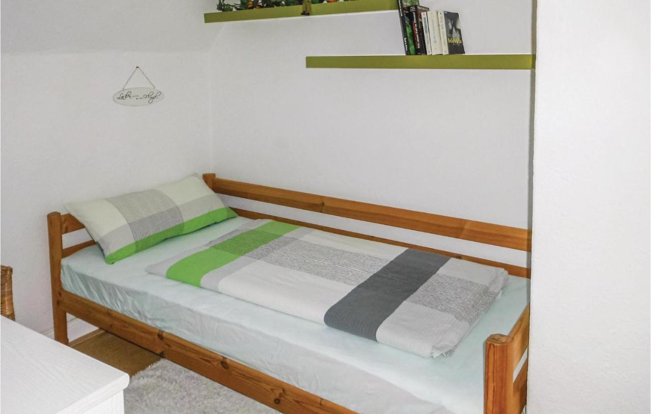 2 Bedroom Gorgeous Apartment In Luebtheen-Garlitz 외부 사진